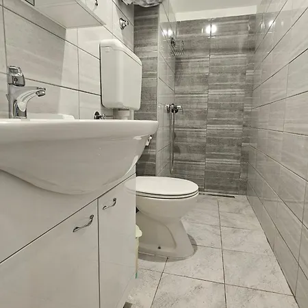 A - Cozy Place For Two זאדאר