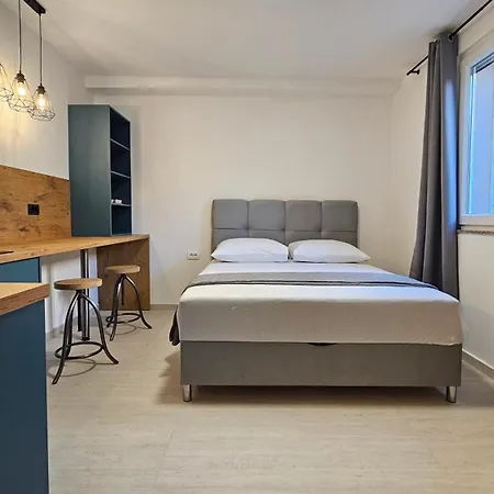 A - Cozy Place For Two Apartment