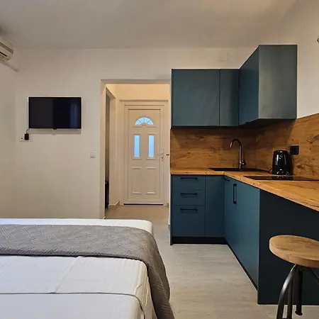 Apartment A - Cozy Place For Two